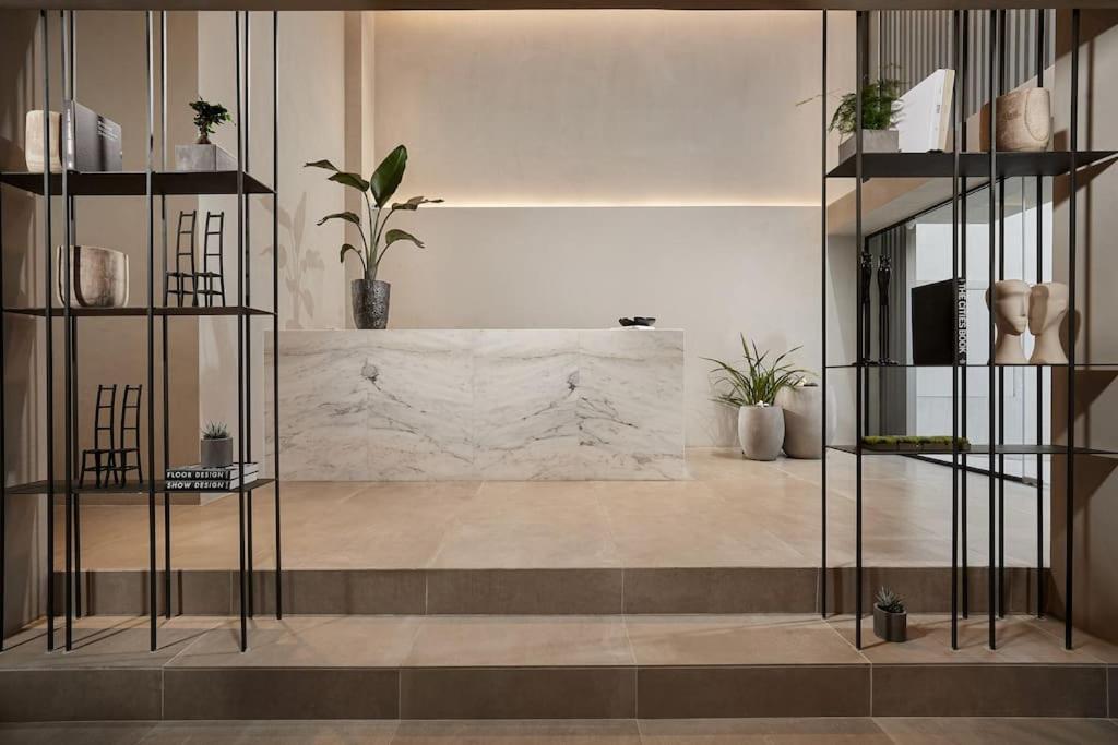 Cw Athens Riviera Suite Buitenkant foto