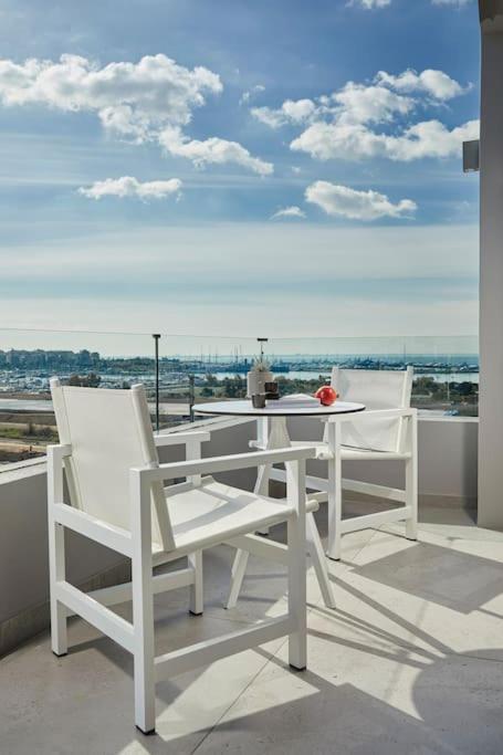 Cw Athens Riviera Suite Buitenkant foto